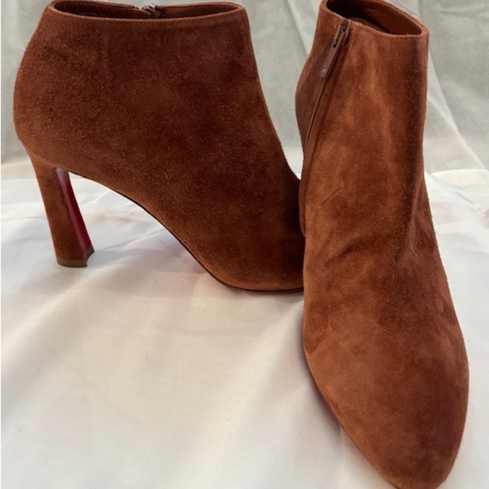 Christian Louboutin Eleonor 85 Veau Velours heel boot, size 37, NEW AND UNWORN
